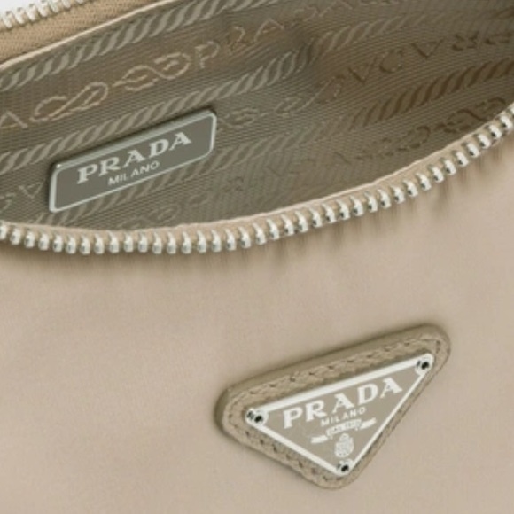 Re-Edition 2005 Mini Re-Nylon Shoulder Bag - Picture 5 of 6